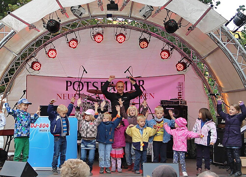 Musik und Animation zum Kinderfest mit DJ-804 in Teltow